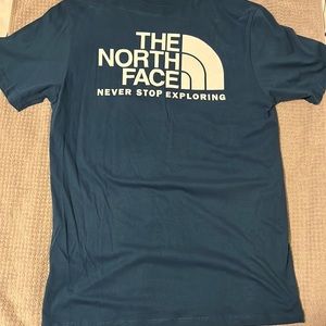 Medium north face shirt men’s